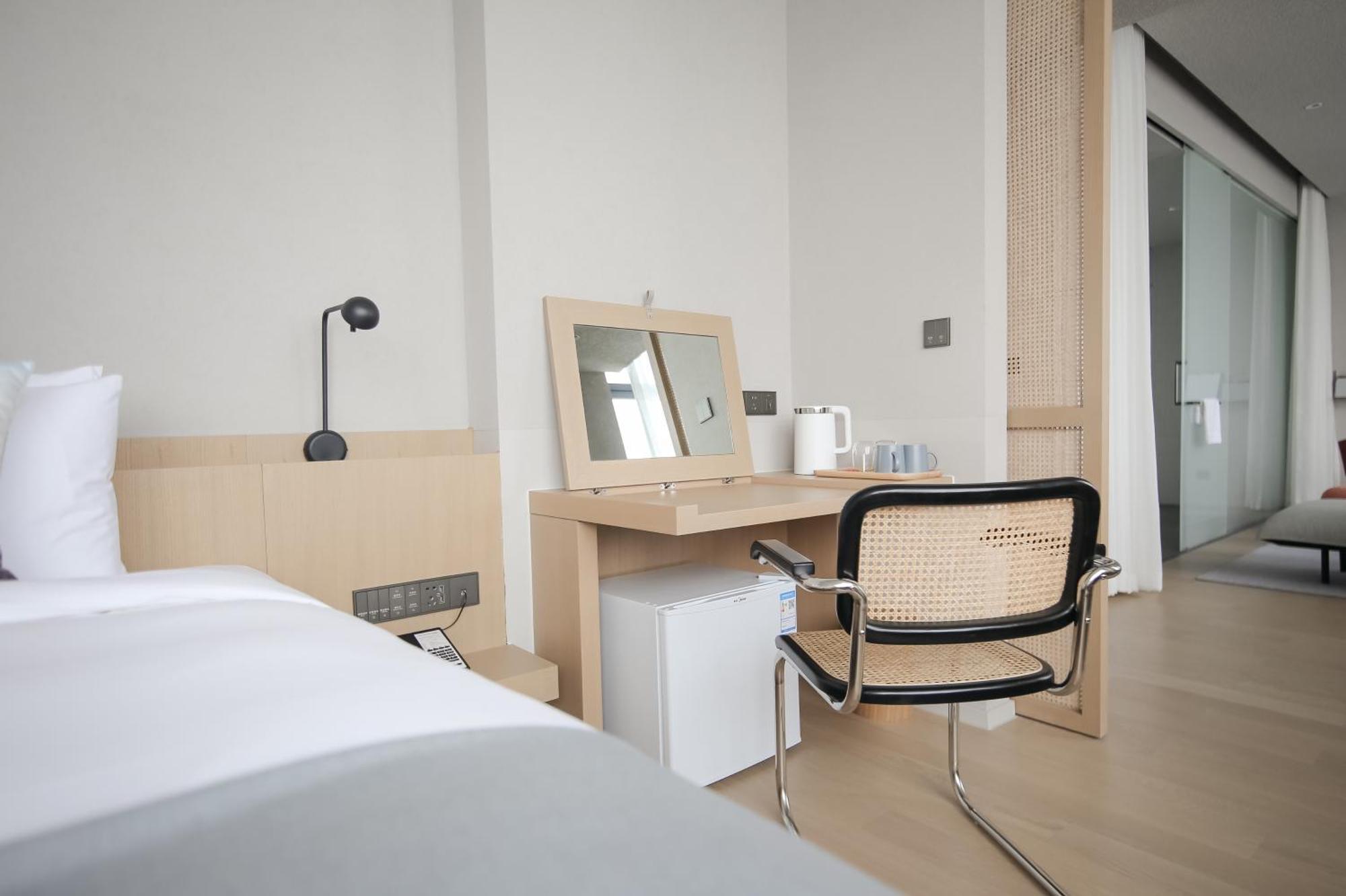Read And Rest Hotel Beijing Bagian luar foto